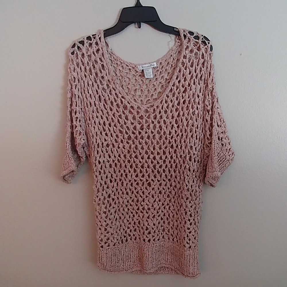 Demanding Open Style Top